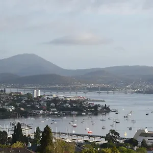 studioat10.top-hotels-hobart.com/